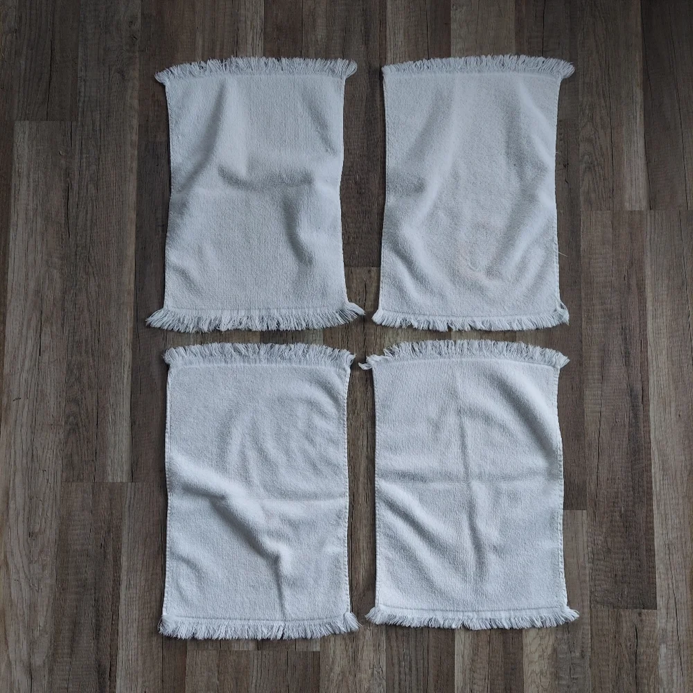 Vintage Mod Kitschy Christmas Hand Towels